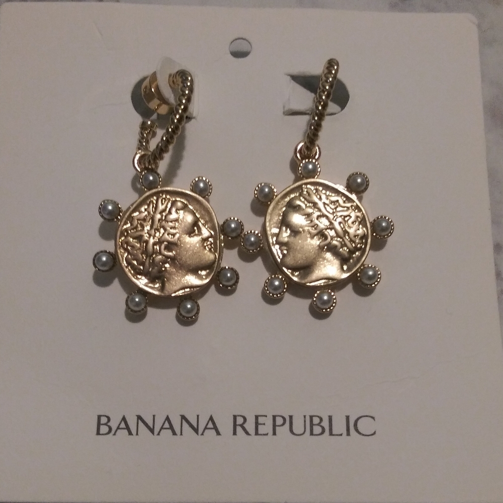 Banana Republic earrings